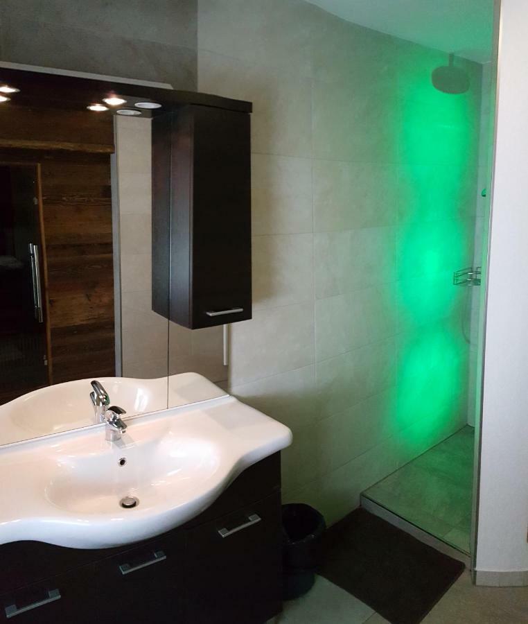Xl Appartements Steinhaus Bagian luar foto
