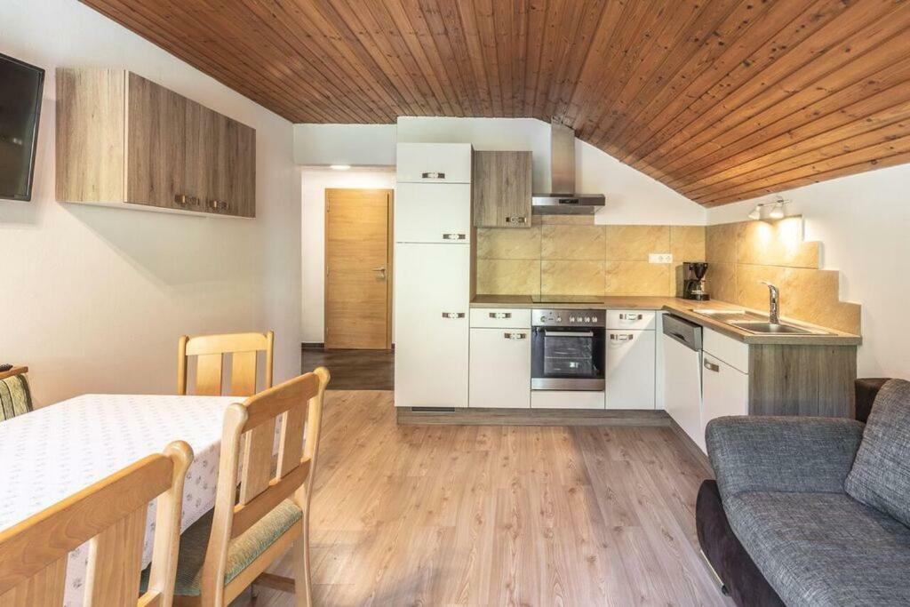 Xl Appartements Steinhaus Bagian luar foto