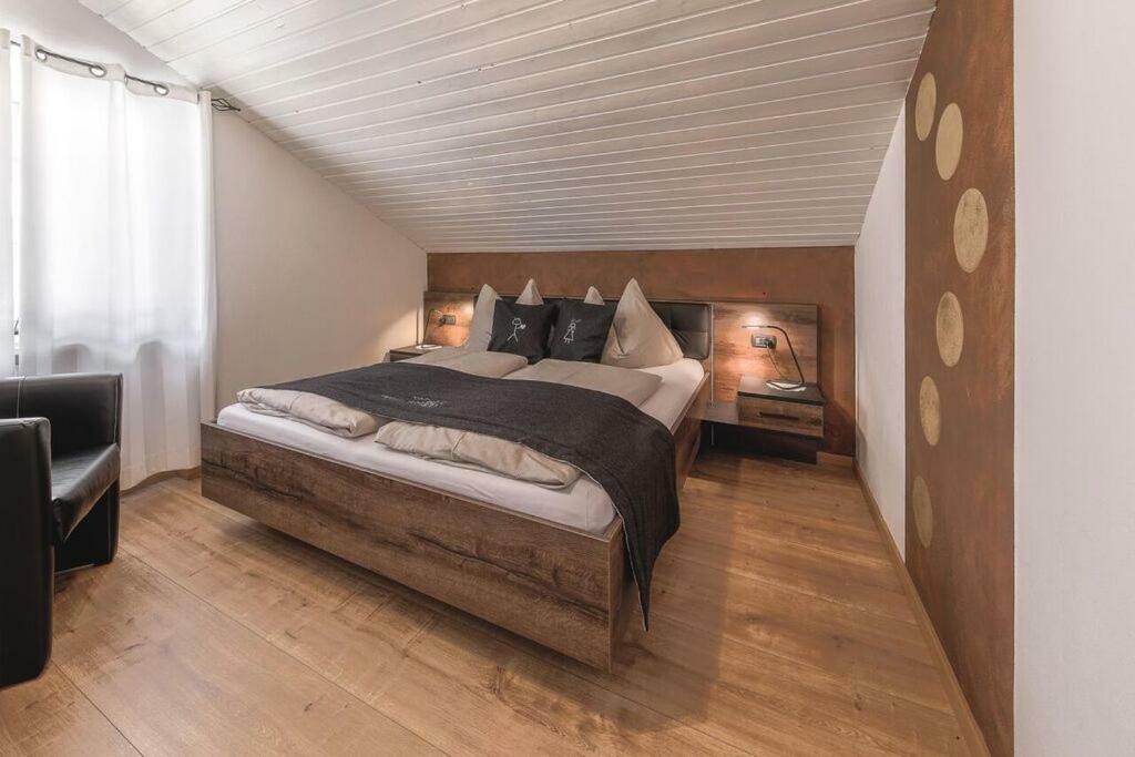 Xl Appartements Steinhaus Bagian luar foto